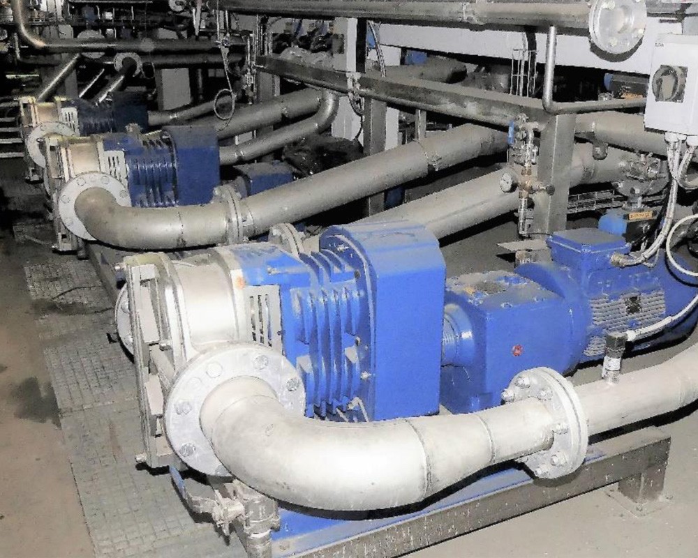 Lobe Pumps to Supply the Filmpress